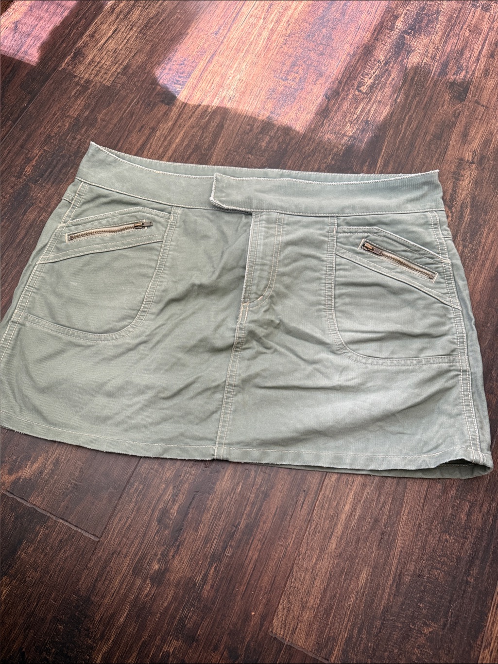 American Eagle Outfitters Green Utility Mini Skirt